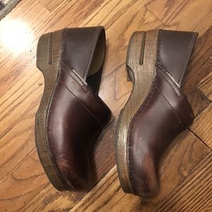 Dansko Clogs Size 10